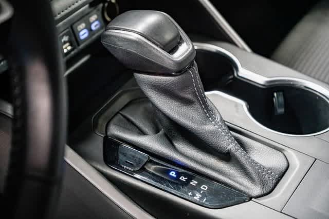 2022 Toyota Highlander LE 22