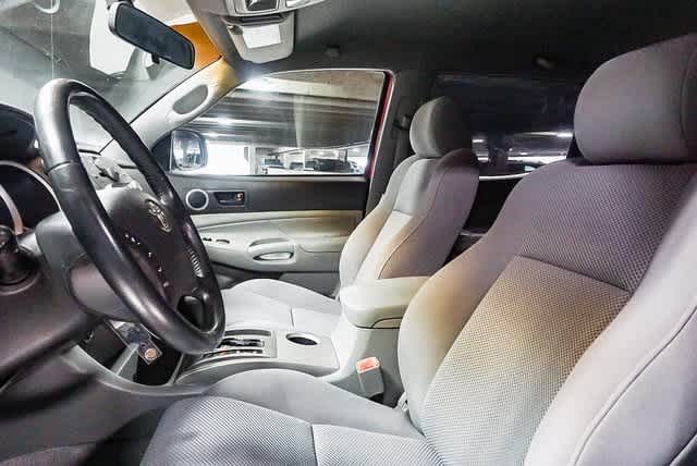 Thumbnail: 2008 Toyota Tacoma - 18