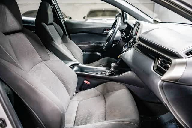 Thumbnail: 2018 Toyota C-HR - 16