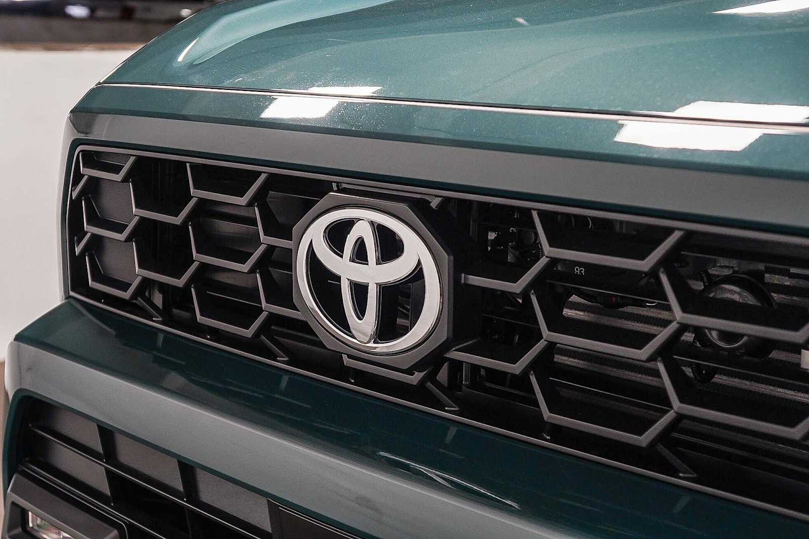 Thumbnail: 2025 Toyota 4Runner - 9