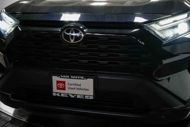Thumbnail: 2022 Toyota RAV4 - 9