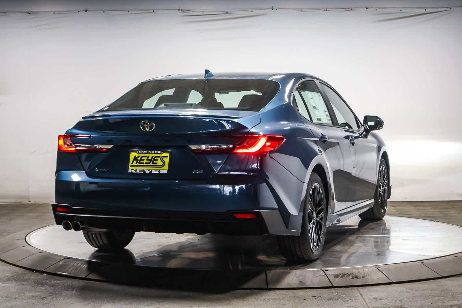 Thumbnail: 2026 Toyota Camry - 4