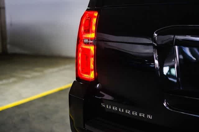 Thumbnail: 2017 Chevrolet Suburban - 10