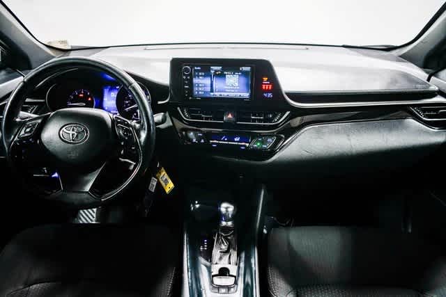 Thumbnail: 2018 Toyota C-HR - 12