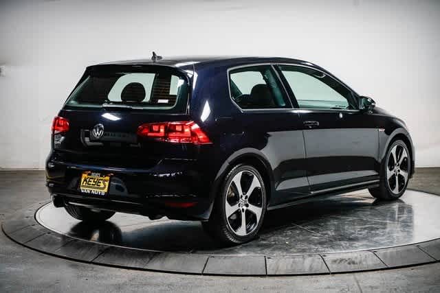 Thumbnail: 2016 Volkswagen Golf - 4
