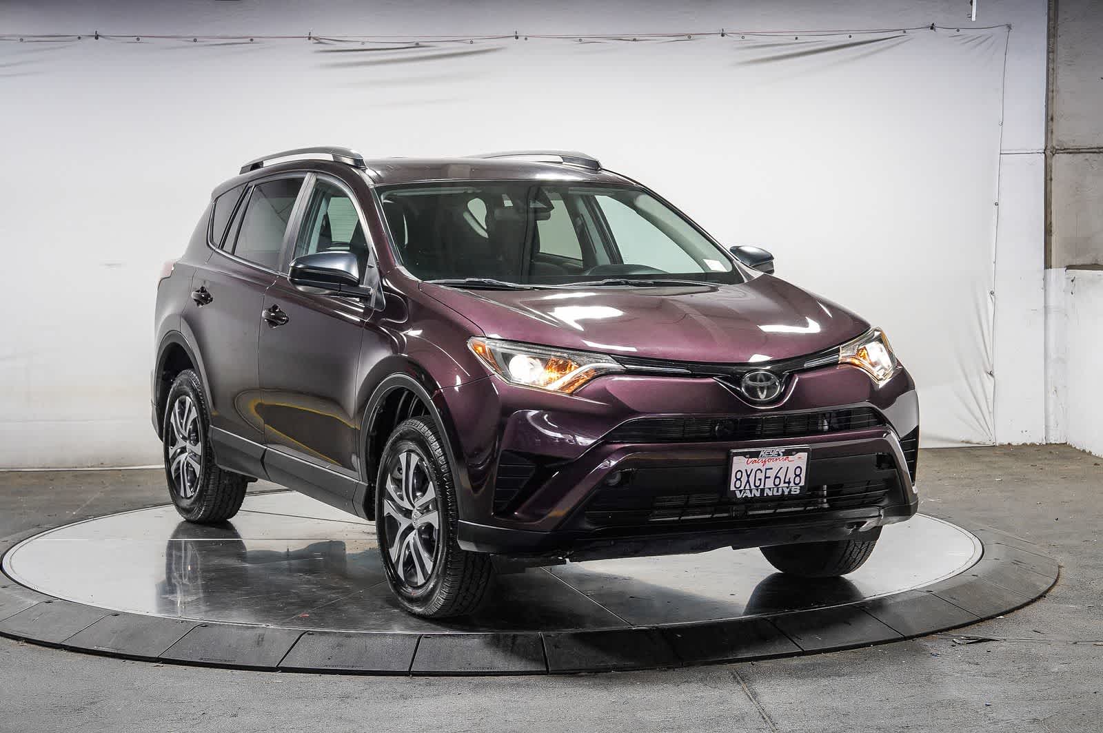 Thumbnail: 2017 Toyota RAV4 - 6