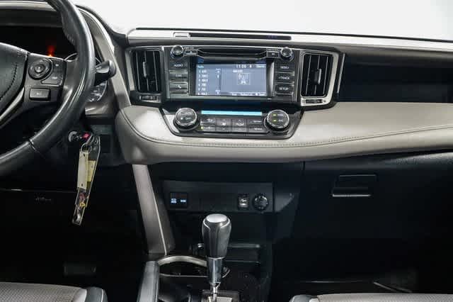 Thumbnail: 2018 Toyota RAV4 - 14