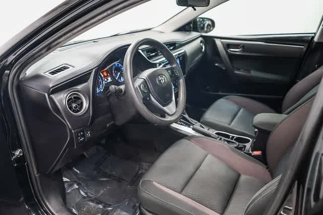 Thumbnail: 2018 Toyota Corolla - 17