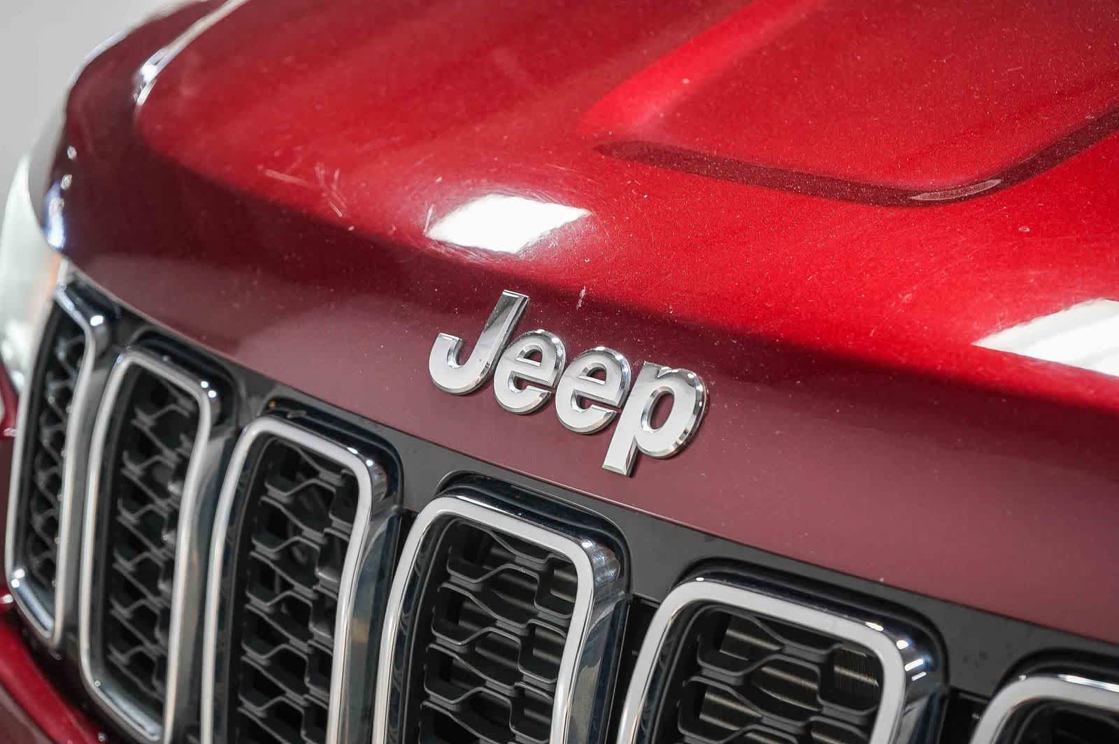 Thumbnail: 2018 Jeep Grand Cherokee - 8