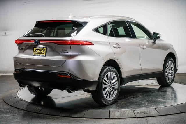 Thumbnail: 2022 Toyota Venza - 5