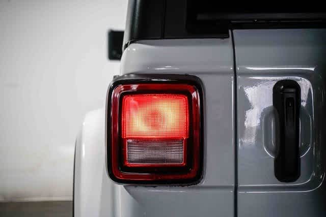 Thumbnail: 2023 Jeep Wrangler - 9