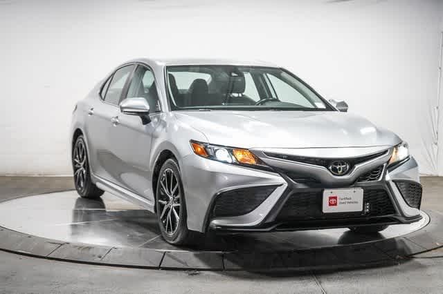 2022 Toyota Camry SE 6
