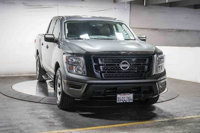 Thumbnail: 2021 Nissan Titan - 6