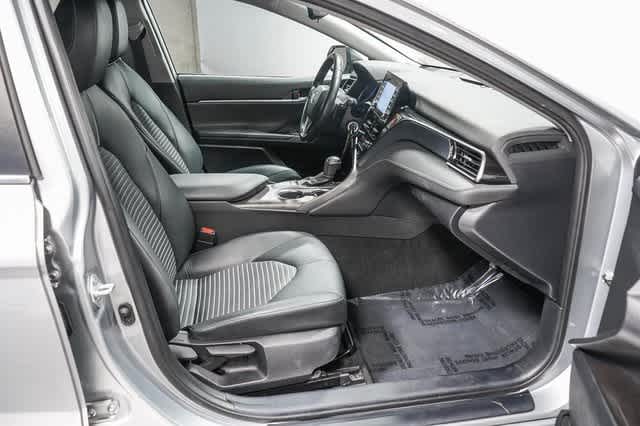 2022 Toyota Camry SE 17