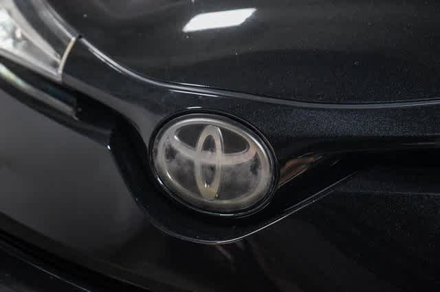Thumbnail: 2018 Toyota C-HR - 9
