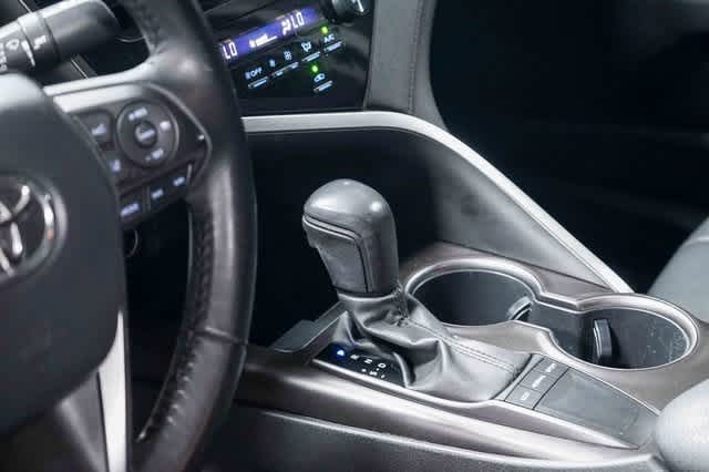 Thumbnail: 2023 Toyota Camry - 24