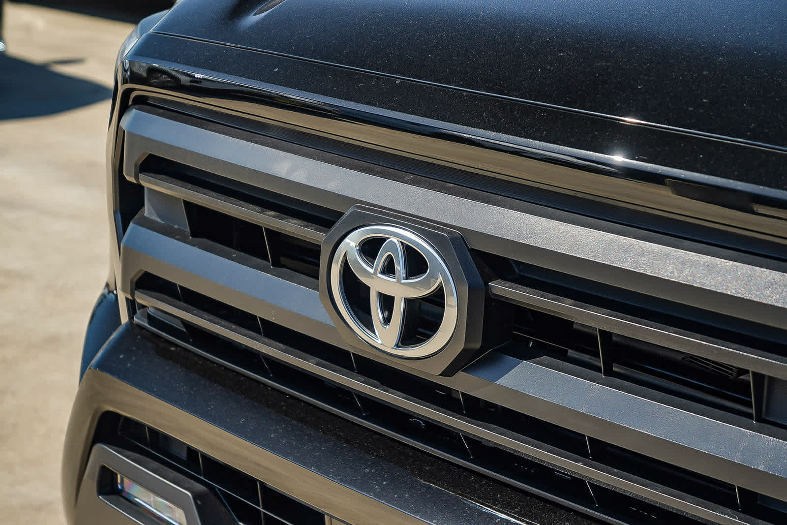 Thumbnail: 2025 Toyota Tacoma - 9