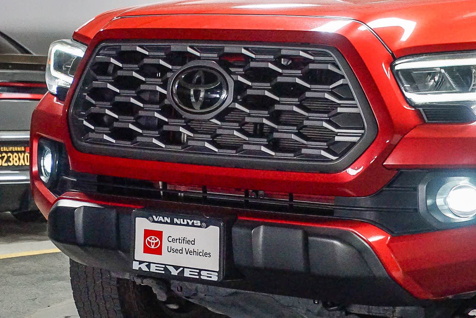 Thumbnail: 2022 Toyota Tacoma - 6