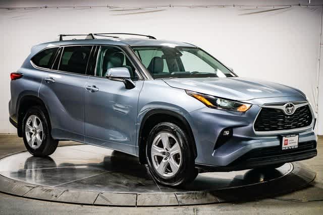 2022 Toyota Highlander LE 6