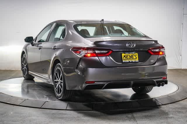 Thumbnail: 2022 Toyota Camry - 3