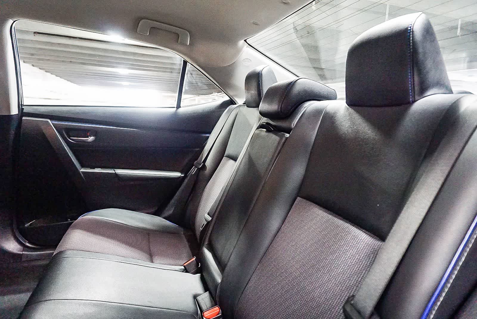 Thumbnail: 2018 Toyota Corolla - 18