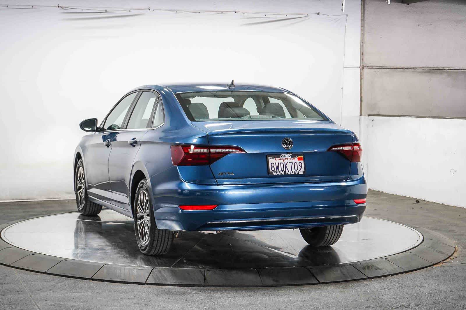 Thumbnail: 2021 Volkswagen Jetta - 4