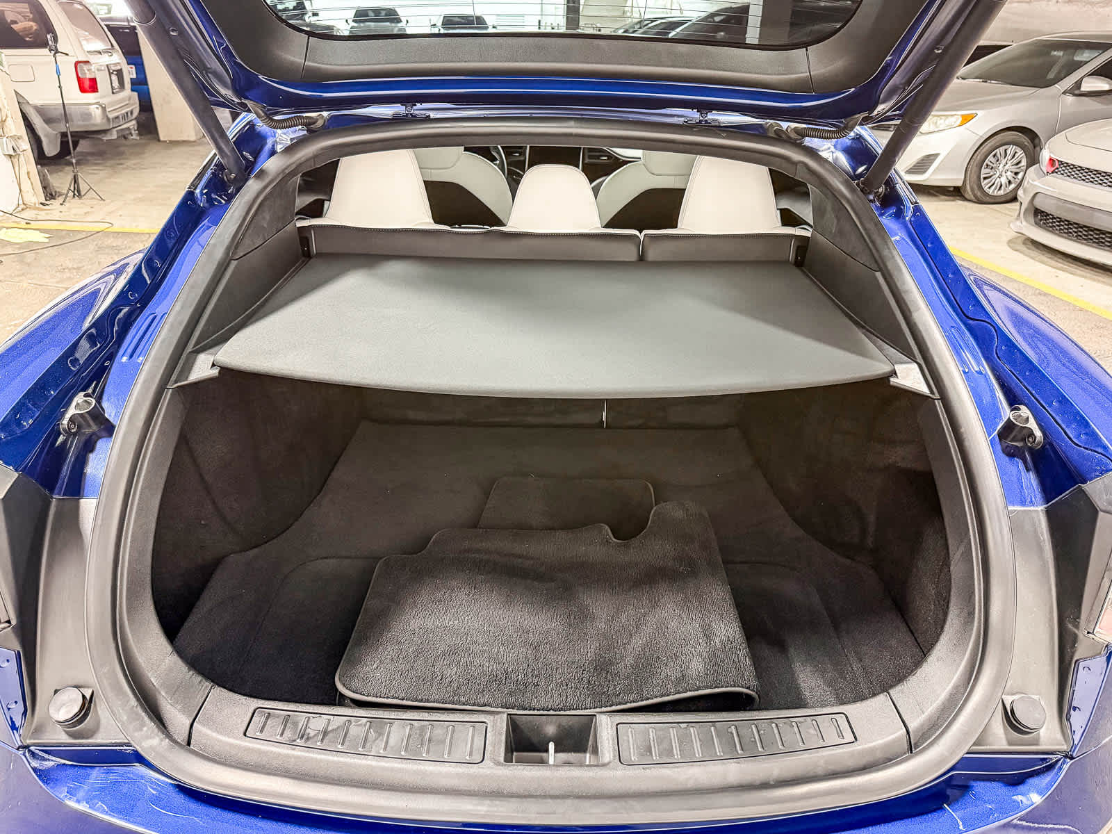 Thumbnail: 2020 Tesla Model S - 25