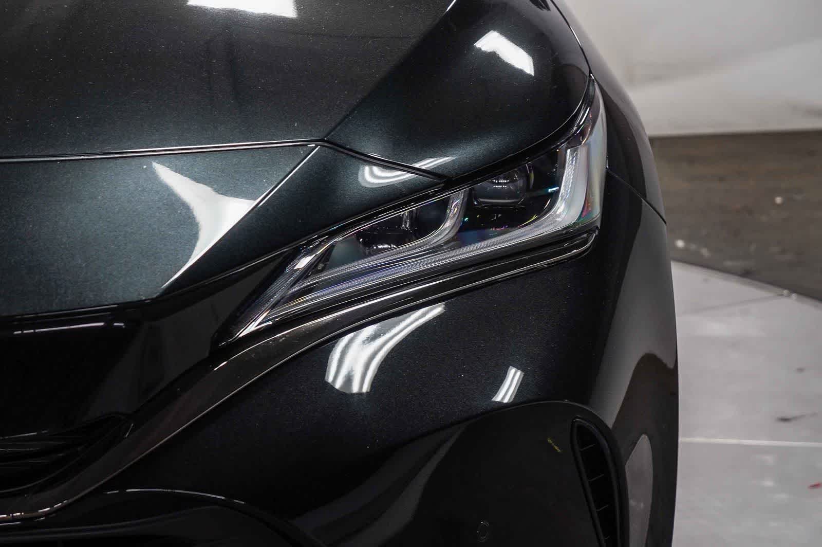 Thumbnail: 2024 Toyota Venza - 8