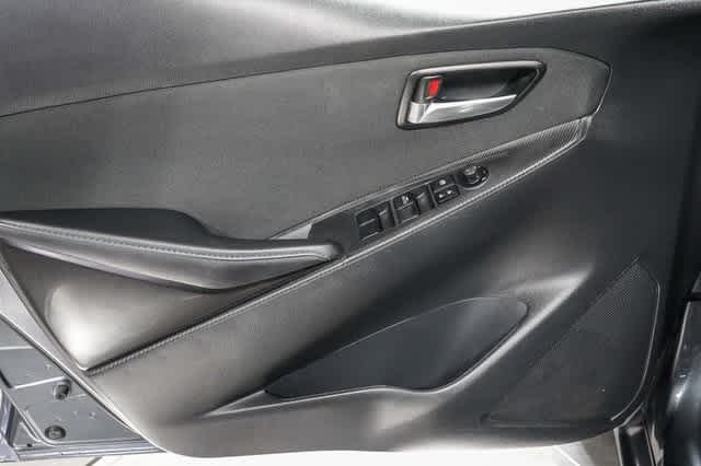 Thumbnail: 2017 Toyota Yaris iA - 22