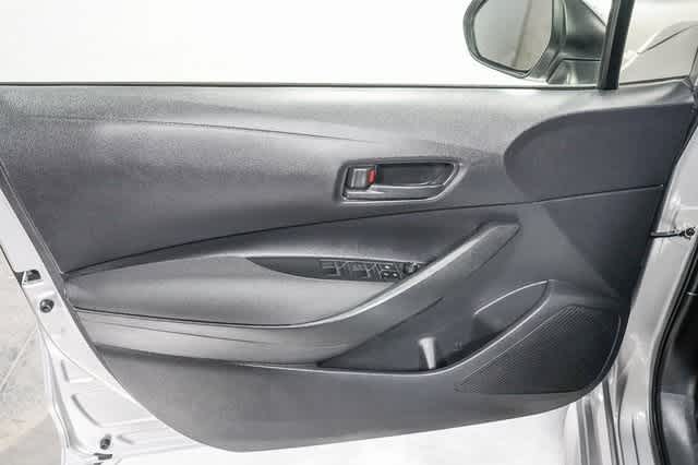 2022 Toyota Corolla LE 22