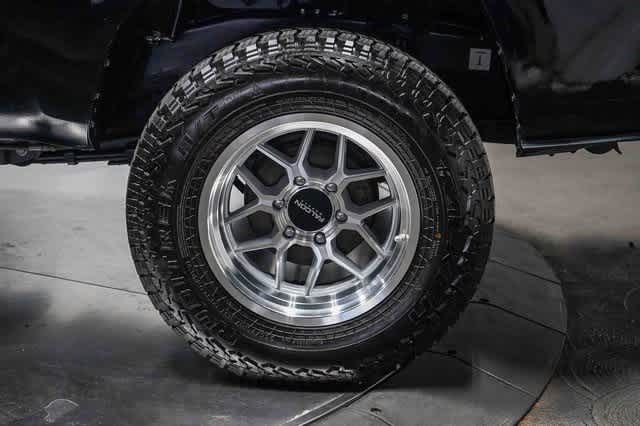 Thumbnail: 2019 Toyota Tacoma - 10