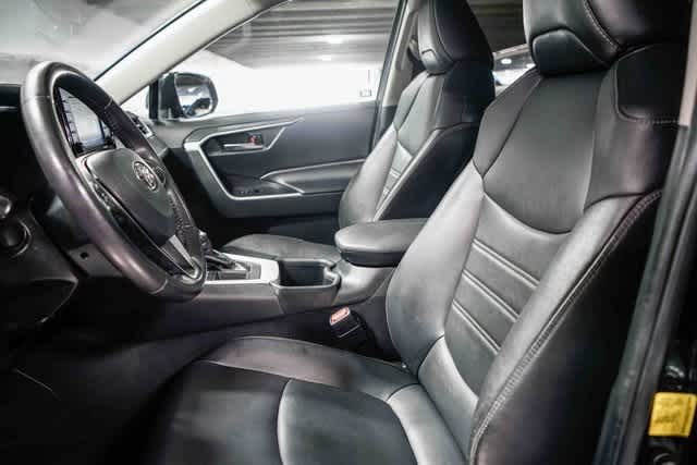 Thumbnail: 2022 Toyota RAV4 - 18