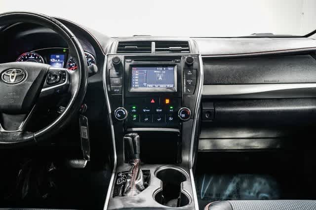 Thumbnail: 2017 Toyota Camry - 14