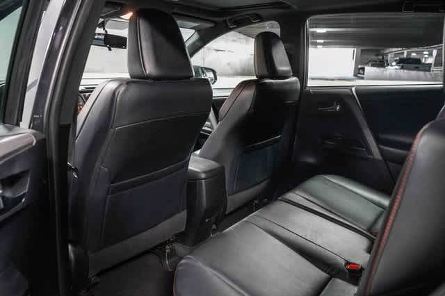 Thumbnail: 2016 Toyota RAV4 - 19