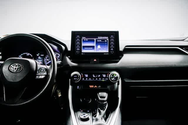 Thumbnail: 2021 Toyota RAV4 - 13