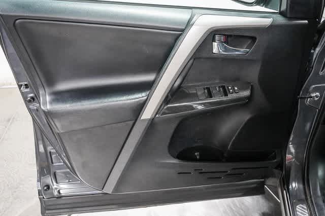 2018 Toyota RAV4 Adventure 22