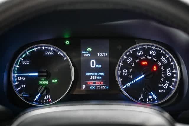 2021 Toyota RAV4 XLE 26