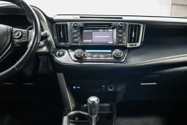 Thumbnail: 2018 Toyota RAV4 - 13