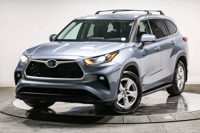 2021 Toyota Highlander LE -
                Van Nuys, CA