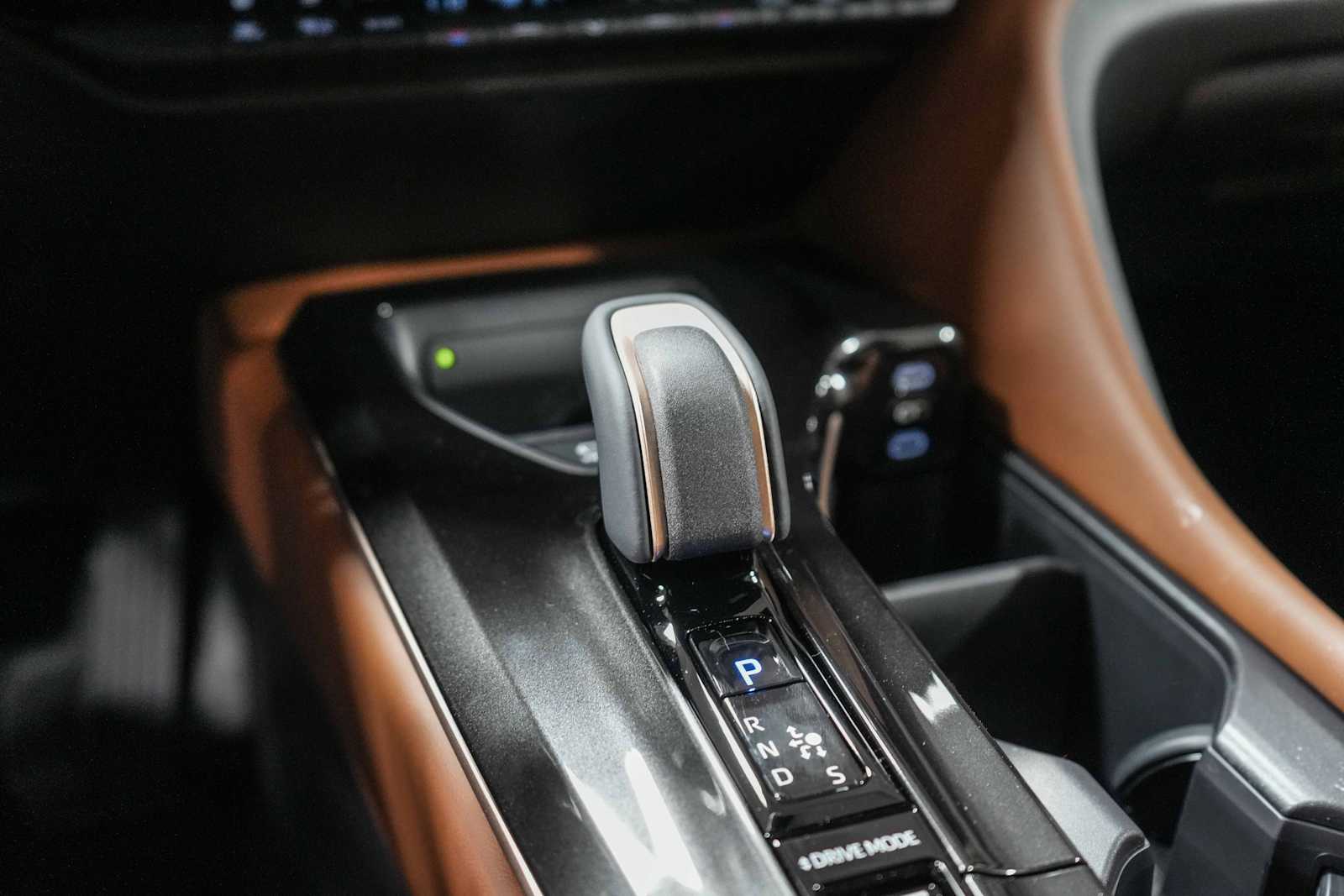 Thumbnail: 2025 Toyota Crown Signia - 25