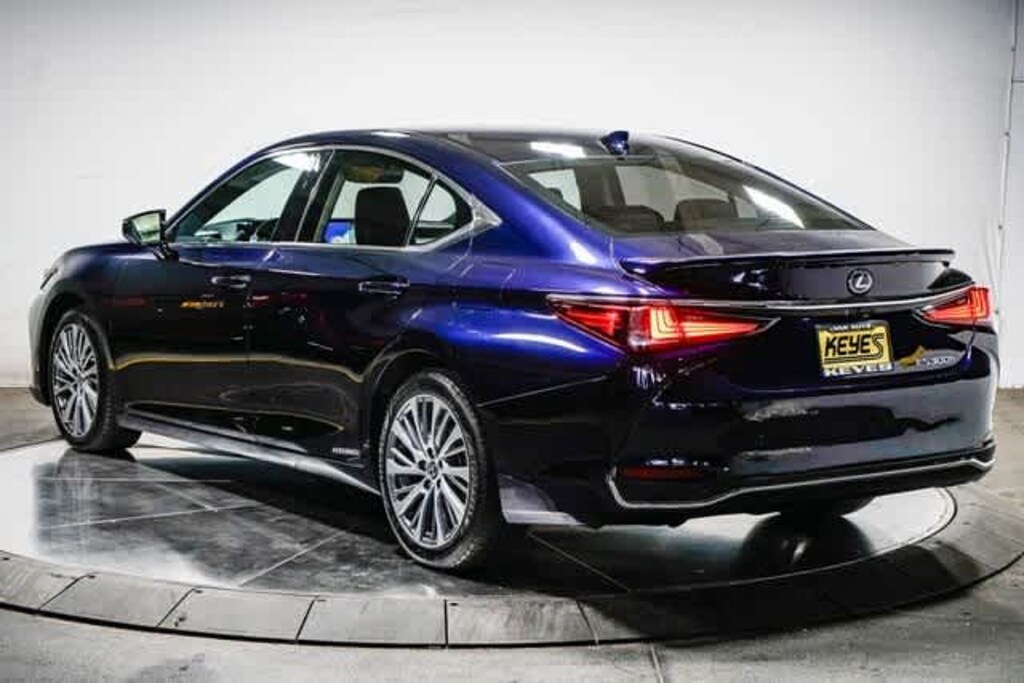 Used 2021 Lexus ES Sedan