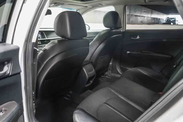 Thumbnail: 2019 Kia Optima - 19