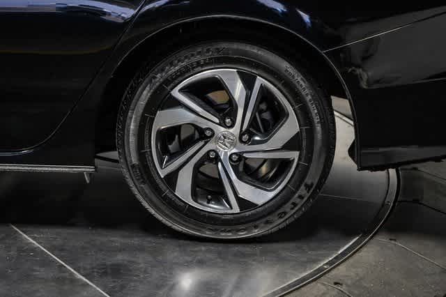 Thumbnail: 2016 Honda Accord - 10