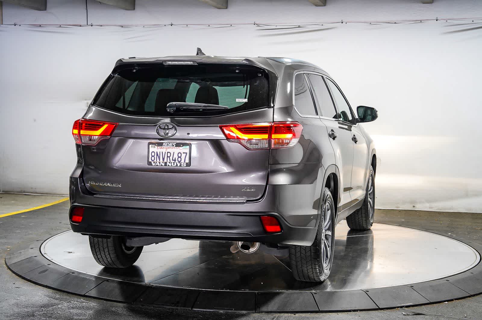 Thumbnail: 2019 Toyota Highlander - 6