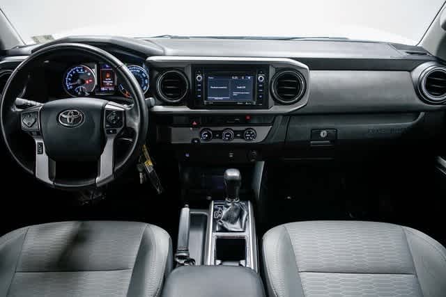 Thumbnail: 2017 Toyota Tacoma - 12