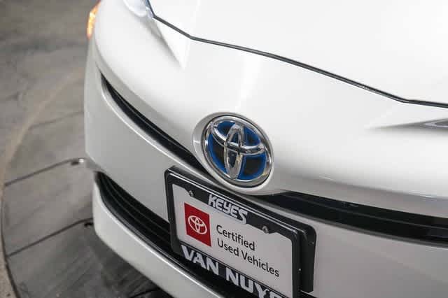 Thumbnail: 2016 Toyota Prius - 6