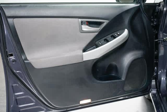 Thumbnail: 2015 Toyota Prius - 19