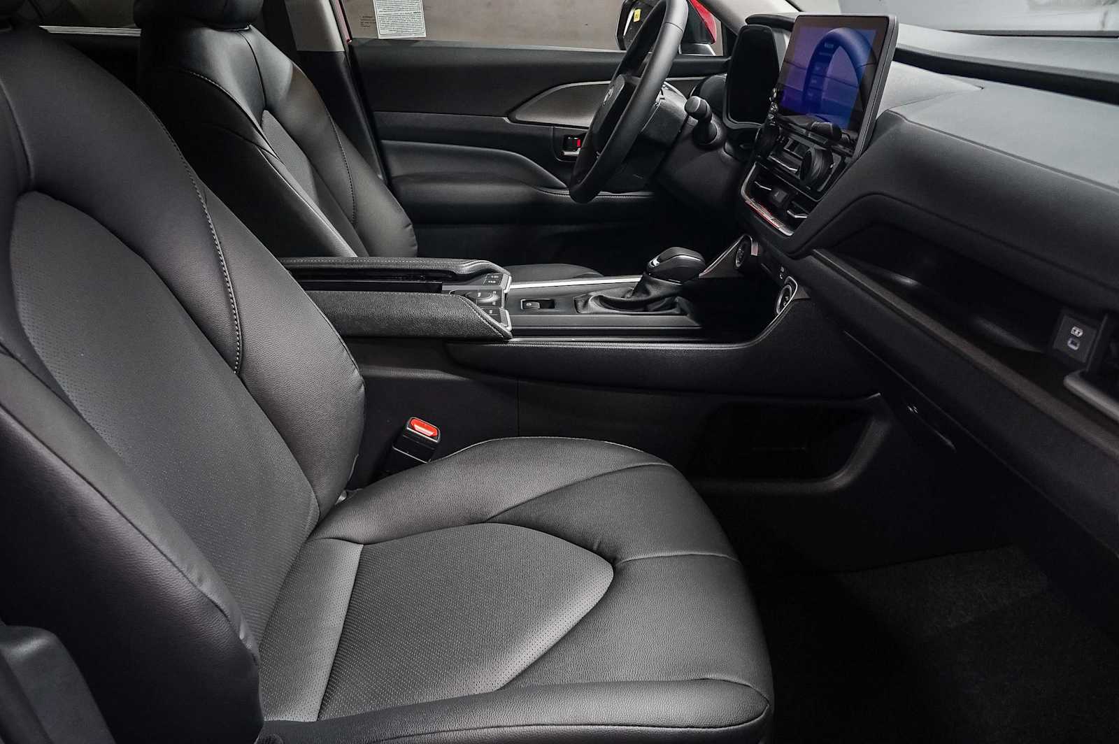 Thumbnail: 2025 Toyota Grand Highlander - 18