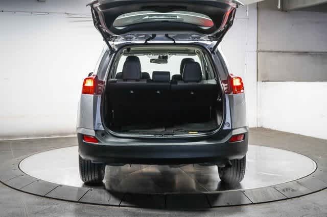 Thumbnail: 2015 Toyota RAV4 - 27