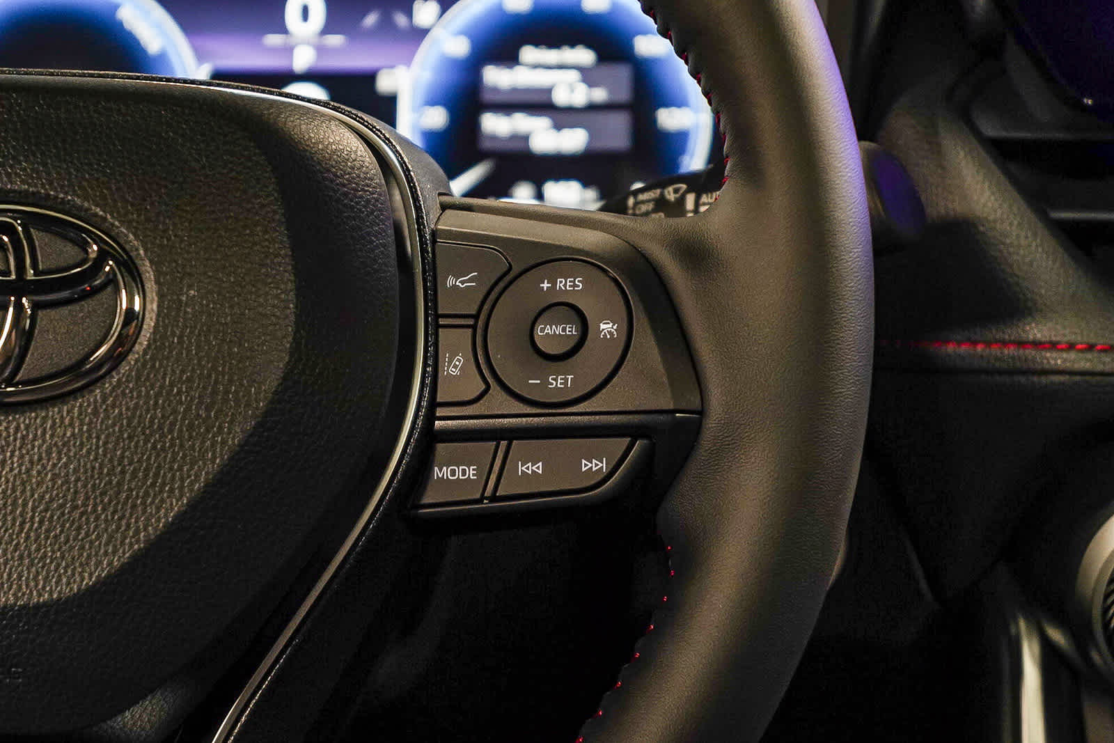 Thumbnail: 2025 Toyota RAV4 - 19